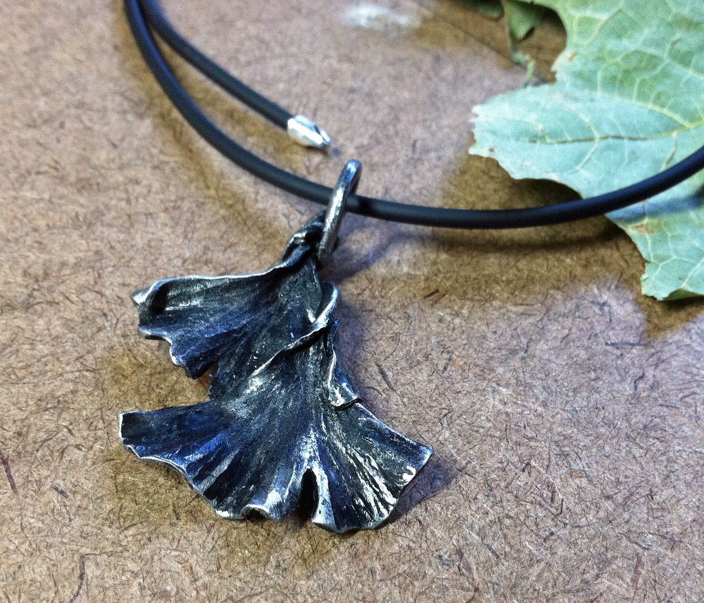 leaf jewelry copper bronze16 Copper and Bronze Leaf Jewelry Steel Artwork