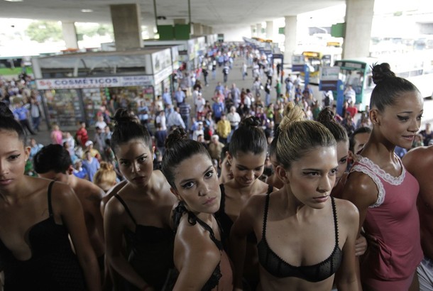 Beautiful Models at Brazilian Underwear Day 2010 6 Beautiful Models at Brazilian Underwear Day 2010