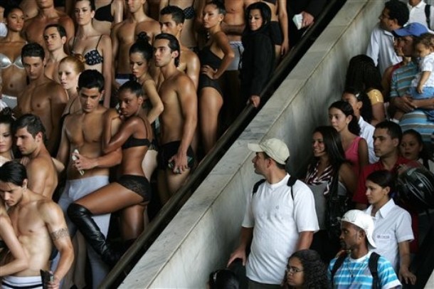 Beautiful Models at Brazilian Underwear Day 2010 7 Beautiful Models at Brazilian Underwear Day 2010