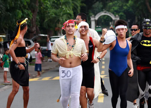 7 Best Crazy Marathon Dresses