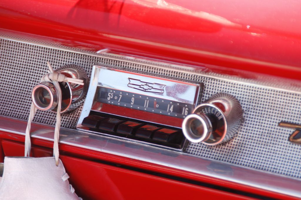 car radio How The Radio Can Impact On Your Driving Ability