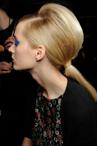 wedding hairstyles2 Top 12 Wedding Hairstyles For 2013