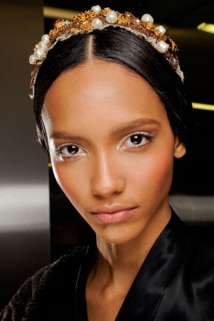 wedding hairstyles6 Top 12 Wedding Hairstyles For 2013