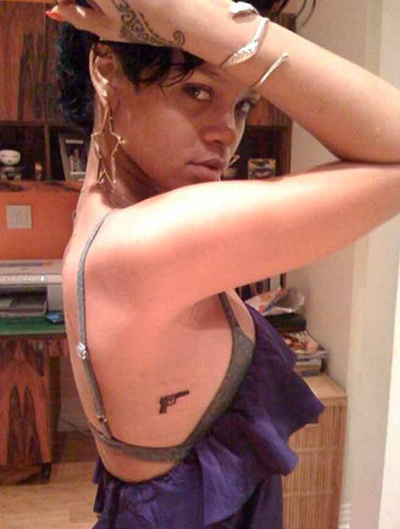 rihanna tattoo6 Rihanna tattoo pictures