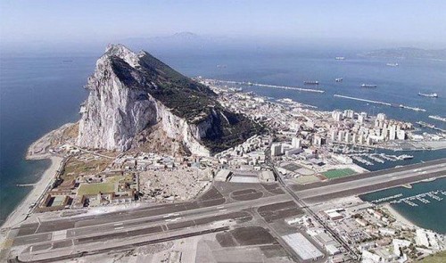 Airport in Gibraltar 1 Airport in Gibraltar