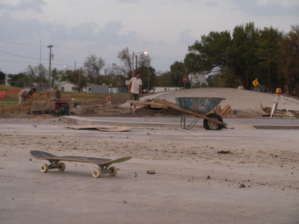 skate ramp pool Turning An Empty Pool Into A Skate Ramp
